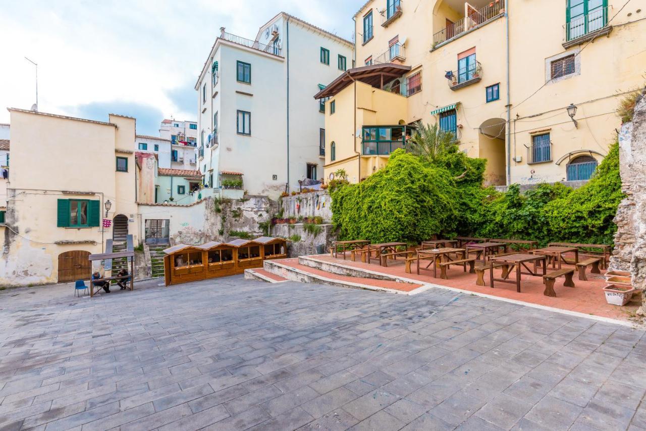 Starhost - Terazza Barbuti Apartment Salerno Exterior foto